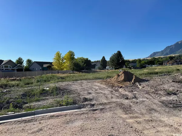 Pleasant View, UT 84414,3089 N 650 W #7