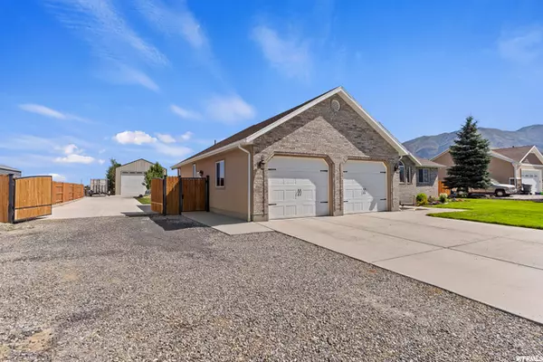 Elwood, UT 84337,4668 W 8100 N