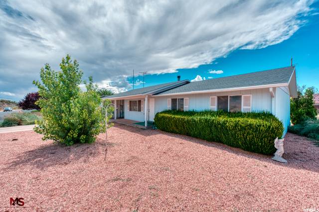 Kanab, UT 84741,562 S HILLSIDE DR