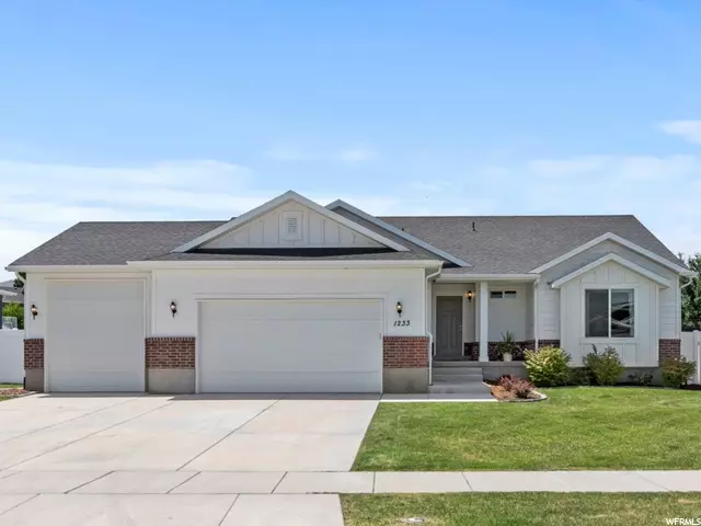 Saratoga Springs, UT 84045,1233 S HILLSIDE DR