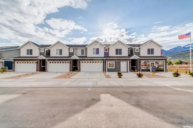 Magna, UT 84044,3876 S LANDMARK LN W #1055