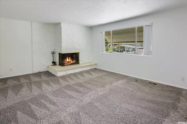 Washington Terrace, UT 84405,5226 S 300 W