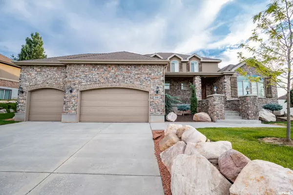 North Salt Lake, UT 84054,514 SUGAR PLUM LN