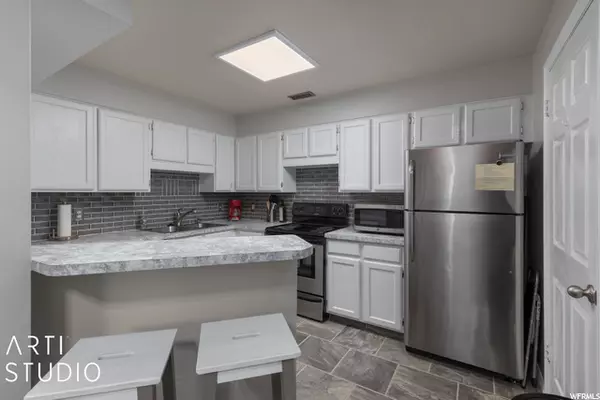 Washington Terrace, UT 84405,5445 S 350 E #28