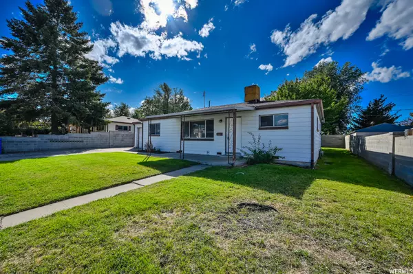 Kearns, UT 84118,4908 S 4340 W