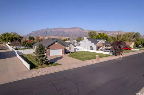 Farr West, UT 84404,2582 W 1800 N