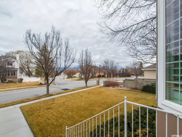 South Jordan, UT 84095,9768 S SWEET BLOSSOM DR