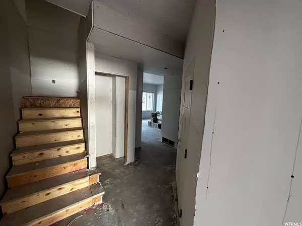 Layton, UT 84041,672 N TENKIDS WAY