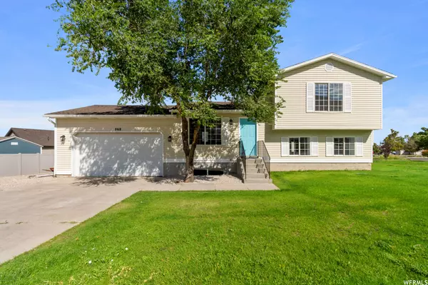 Tooele, UT 84074,868 W SUNDOWN LN