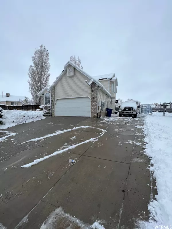 Kearns, UT 84118,6092 S MARVELLE CT W