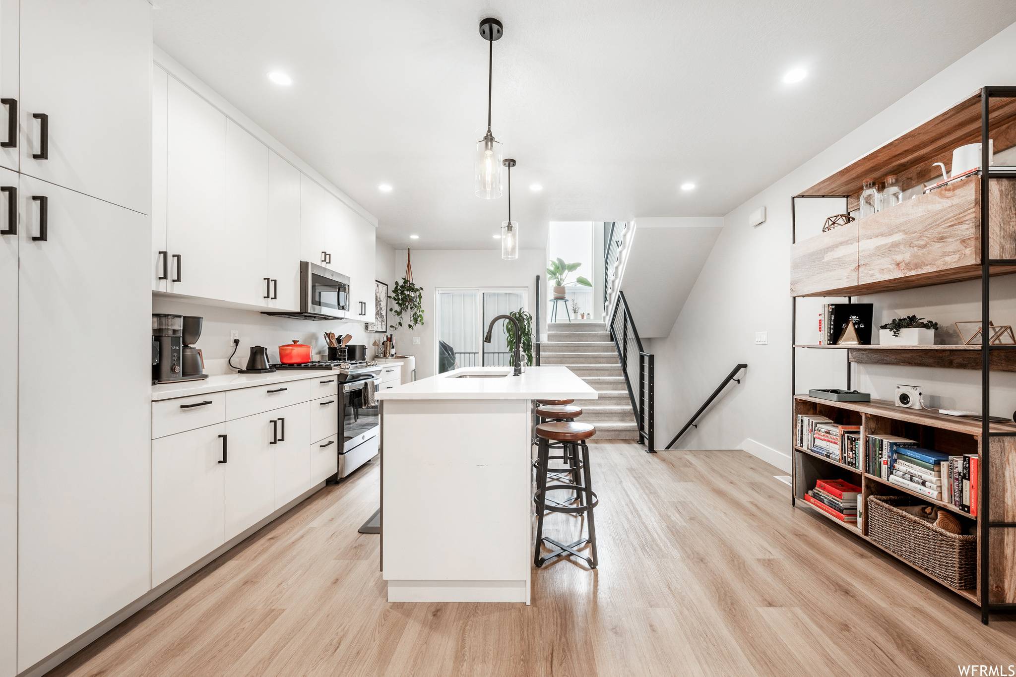 433 E 2100 S #104,  Salt Lake City,  UT 84115