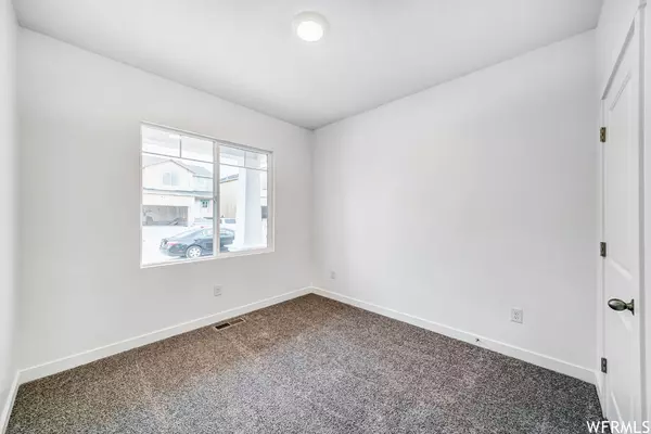 Spanish Fork, UT 84660,1233 S 3500 E #109