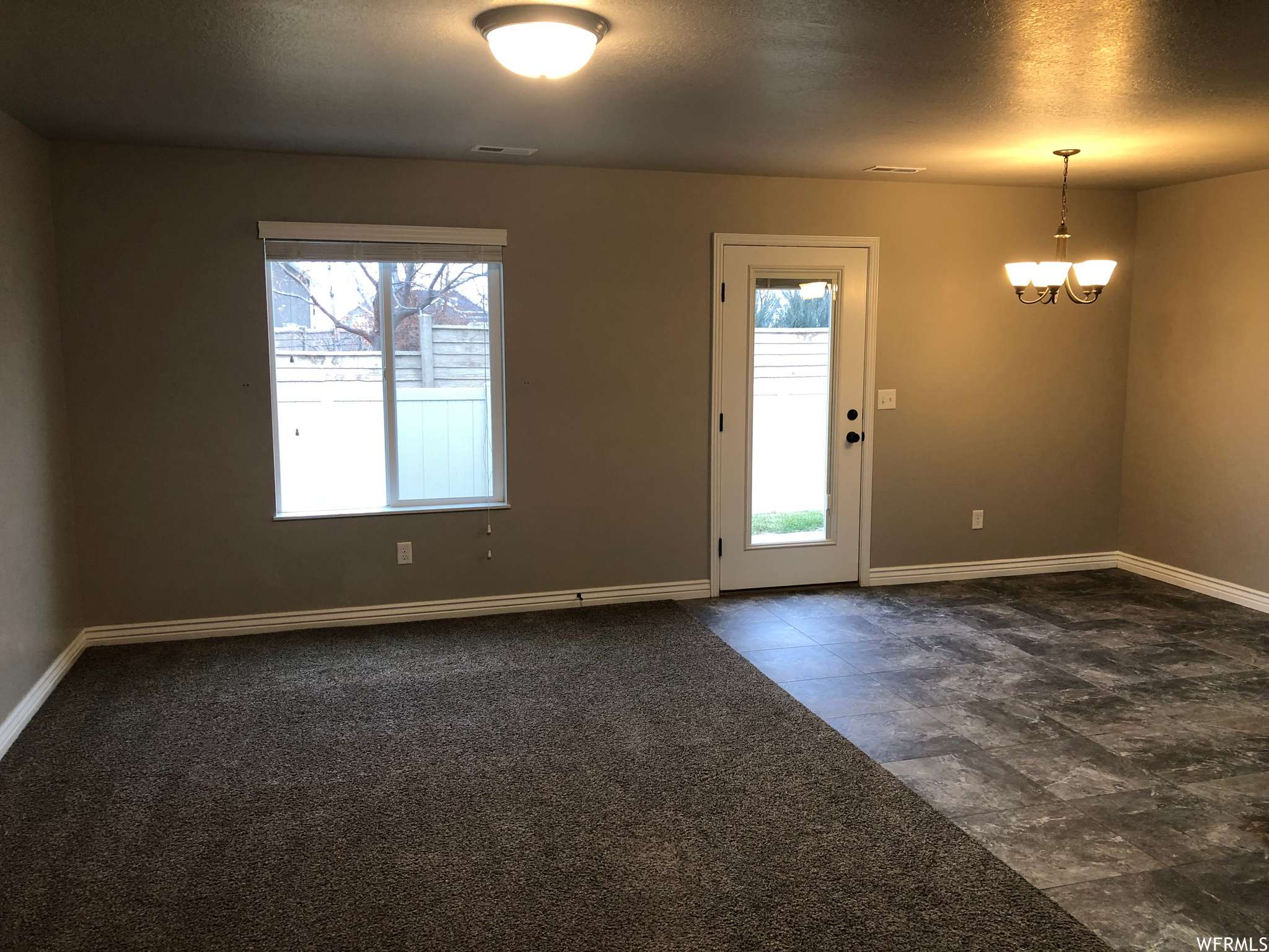Syracuse, UT 84075,1117 W 2050 S