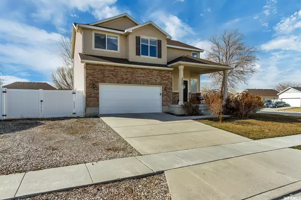 Stansbury Park, UT 84074,5727 HELM LN