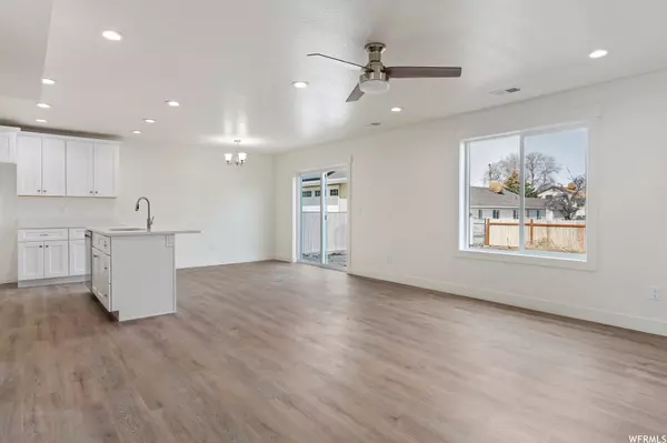 Riverdale, UT 84405,914 W 4400 S