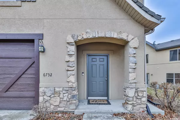 Midvale, UT 84047,6752 SIENNA PARK LN