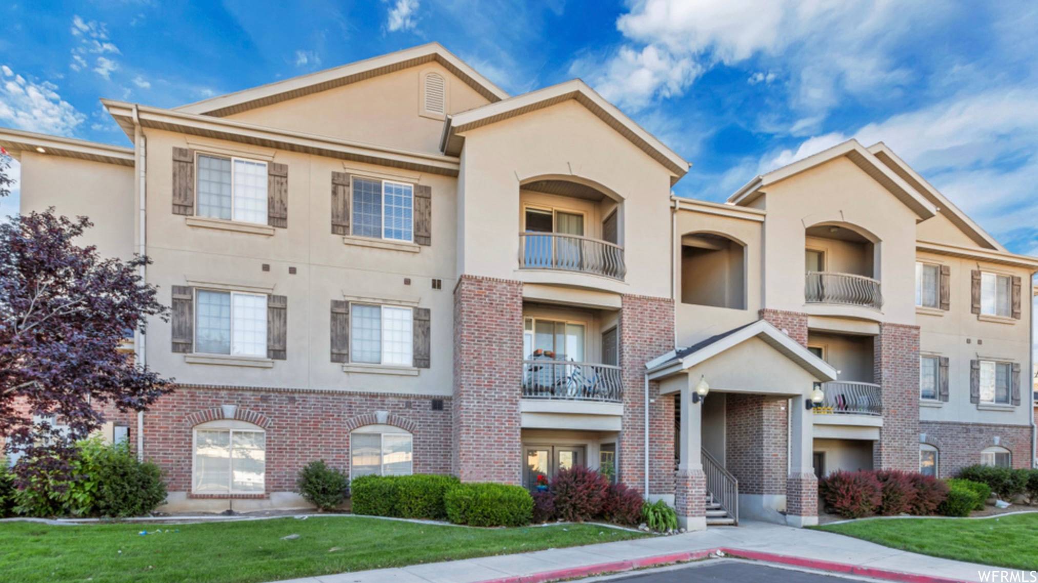 151 S PLEASANT GROVE BLVD #11,  Pleasant Grove,  UT 84062