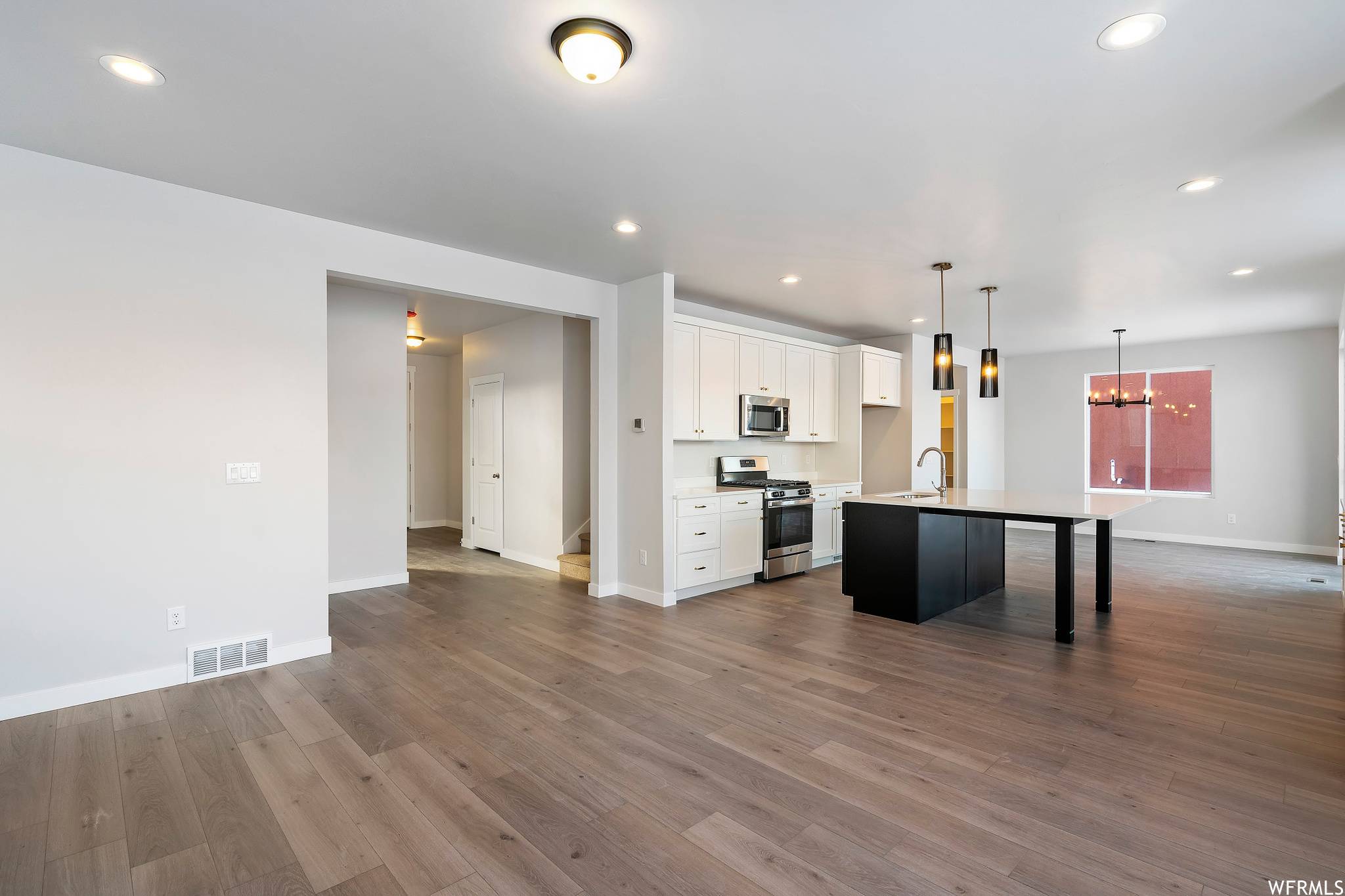 West Jordan, UT 84081,7118 W KELSEY PEAK LN #183