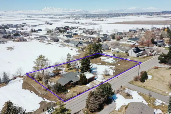 Hyde Park, UT 84318,401 N 400 E