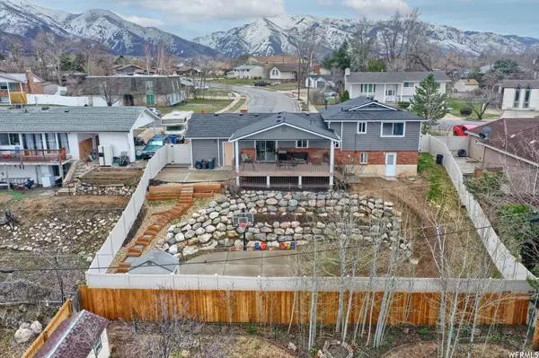 South Ogden, UT 84405,5601 S 825 E