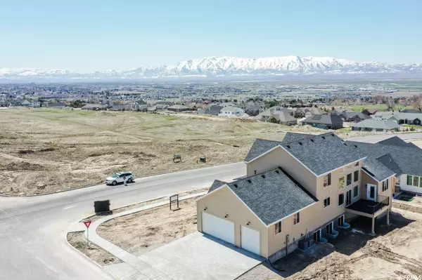 Hyde Park, UT 84318,877 E 160 N