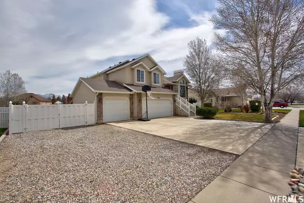 South Jordan, UT 84095,9741 CHESAPEAKE DR