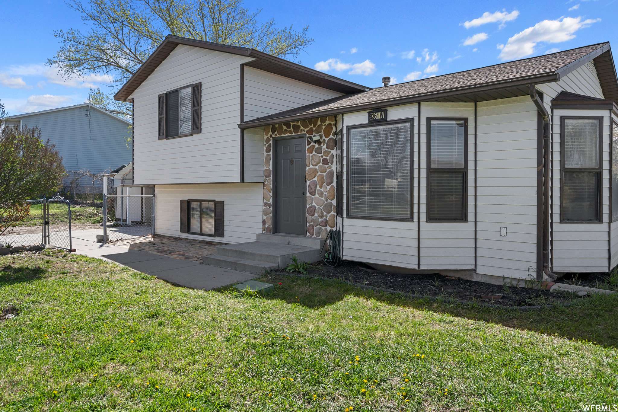 8361 W DANBURY DR S, Magna, UT 84044