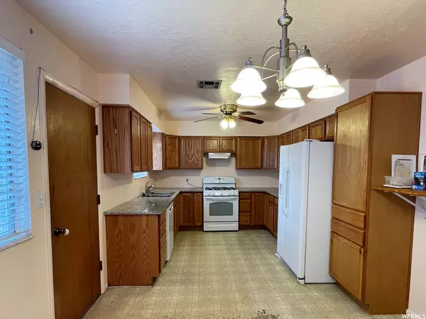 Washington, UT 84780,171 W WARM SPRINGS CIR