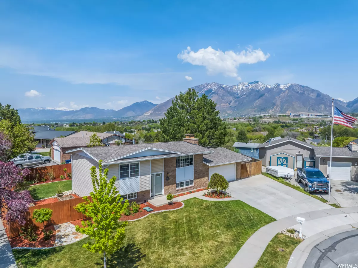 Sandy, UT 84093,8009 S CRANBERRY CIR E