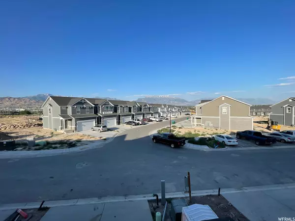 Lehi, UT 84043,855 N HILLTOP DR #107