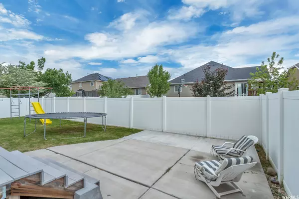 Lehi, UT 84043,2302 N 2080 W