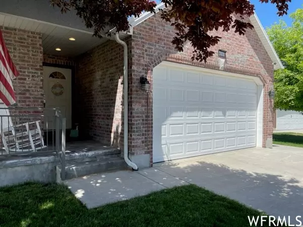 South Jordan, UT 84009,4080 W JUNIPER HILLS DR