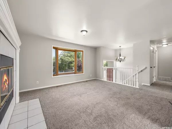 Taylorsville, UT 84129,4912 S BITTER ROOT DR W