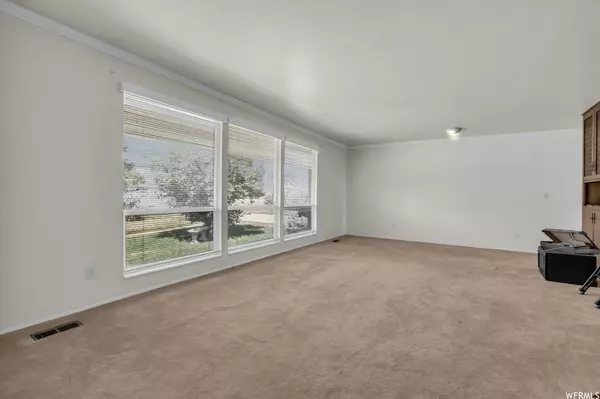 Layton, UT 84041,2871 W GENTILE S