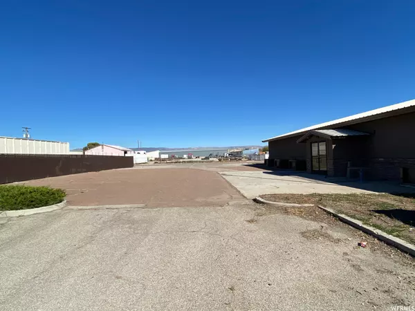 Vernal, UT 84078,1089 E HWY 40 S