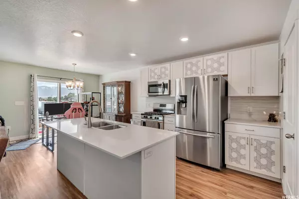 Lehi, UT 84043,3569 W GRASSLAND DR