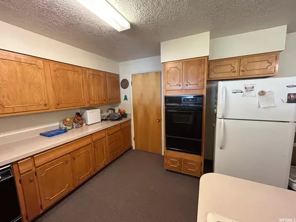 Perry, UT 84302,2440 S 400 W