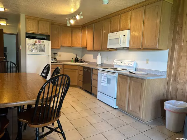 Garden City, UT 84028,2176 S BEAR LAKE BLVD #30