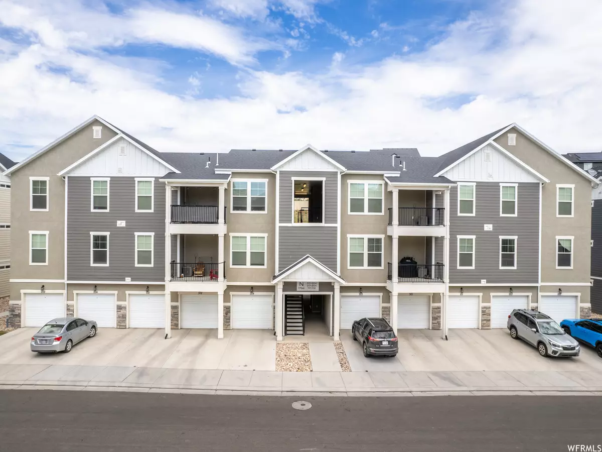 Saratoga Springs, UT 84045,1794 W EAGLEWOOD DR #203