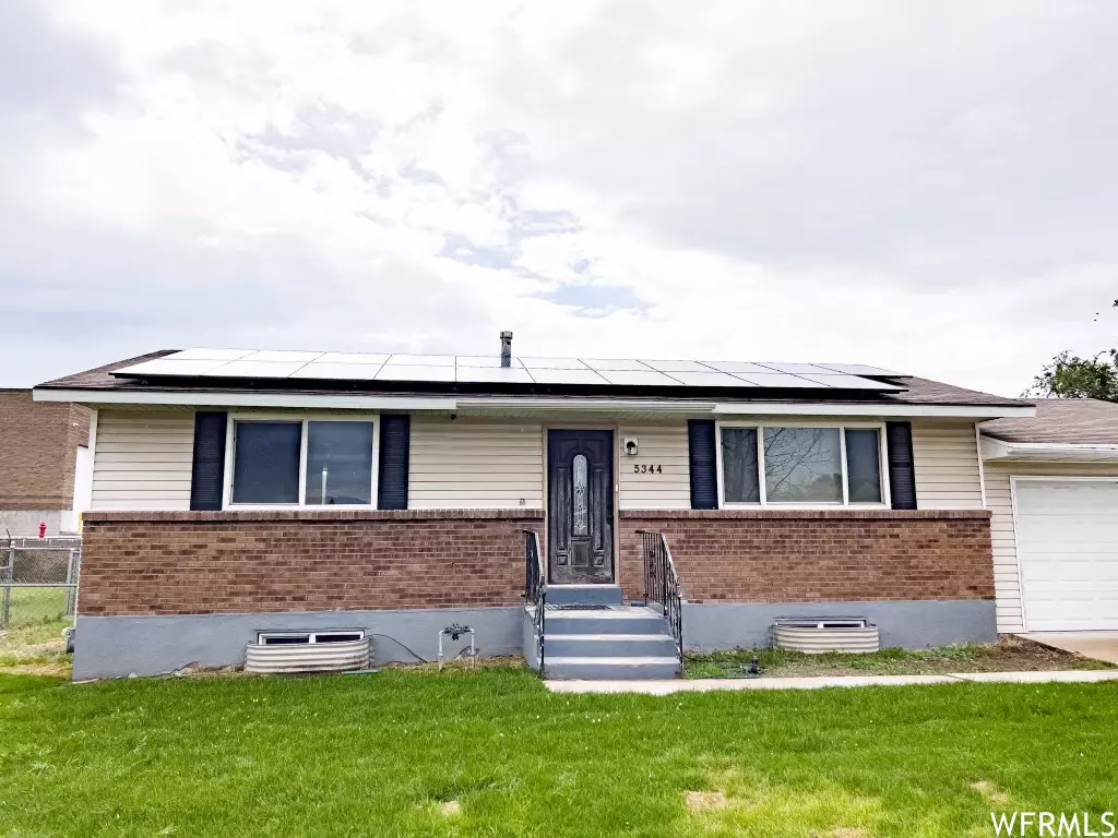 Kearns, UT 84118,5344 S LEPRECHAUN LN