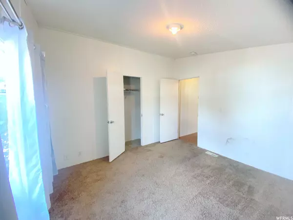 Clearfield, UT 84015,431 N 1250 W #116