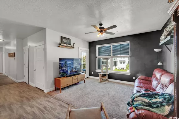 Lehi, UT 84043,3984 W 1850 N #D202