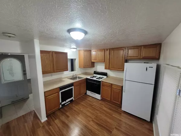 Aurora, UT 84620,431 N MAIN ST