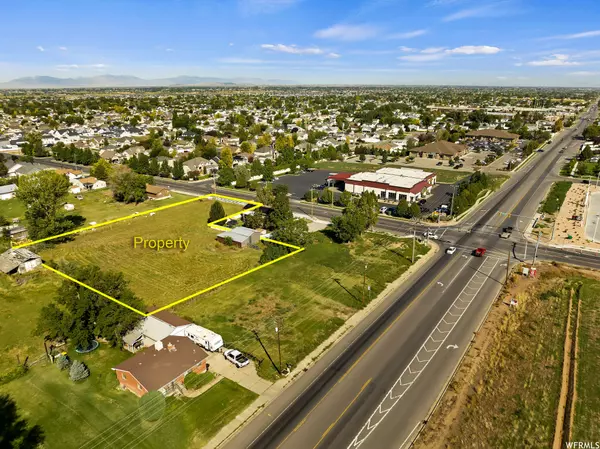 2063 W 1300 N,  Clinton,  UT 84015