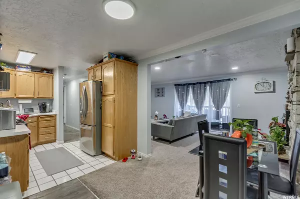 3758 S MAPLE VIEW DR E #22,  Salt Lake City,  UT 84106