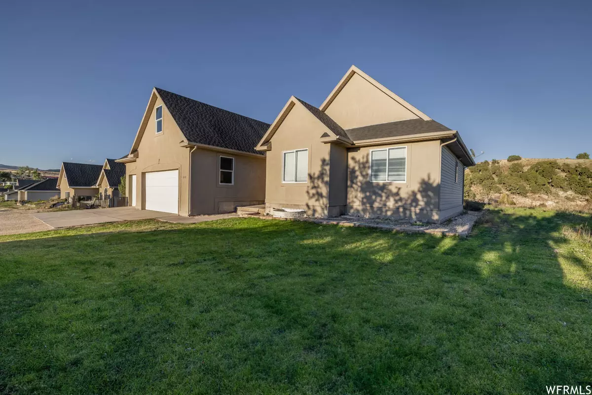 Vernal, UT 84078,3052 N 2500 W