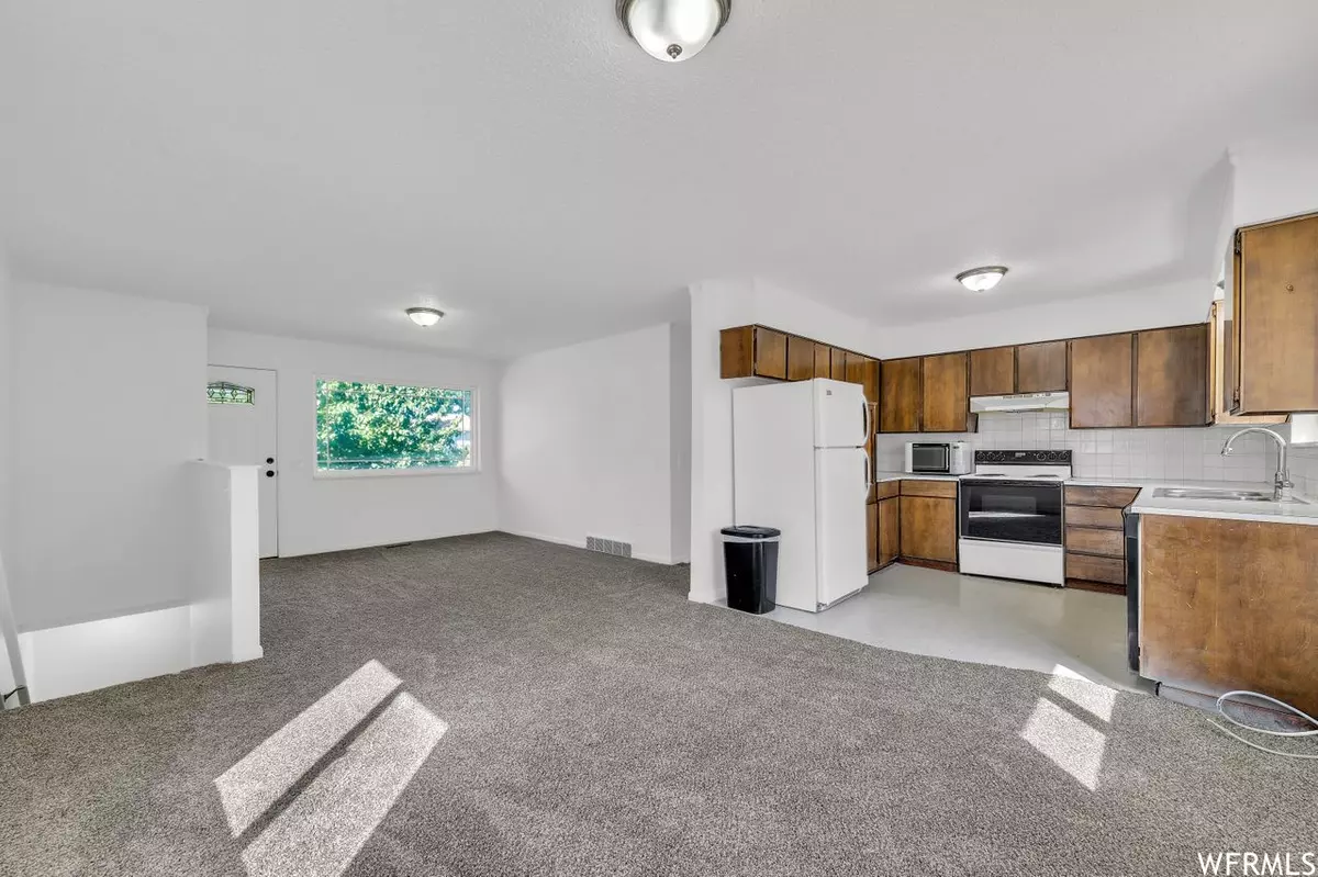 Nibley, UT 84321,3190 S 700 W