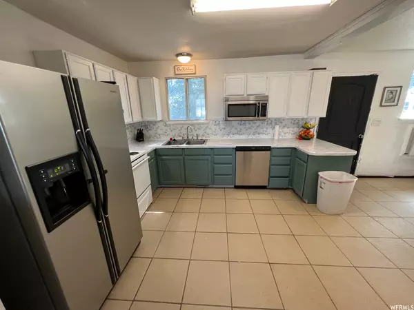 Vernal, UT 84078,2626 E 3750 S