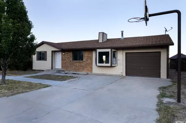 1556 N HILLTOP DR,  Vernal,  UT 84078