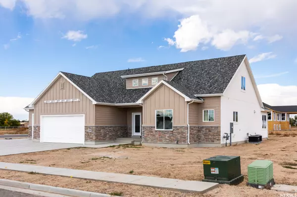 Farr West, UT 84404,2496 W 3150 N